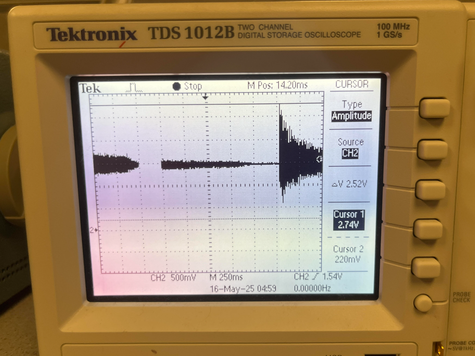 Biased Audio Signal showing global maximum of 2.74V (within range)